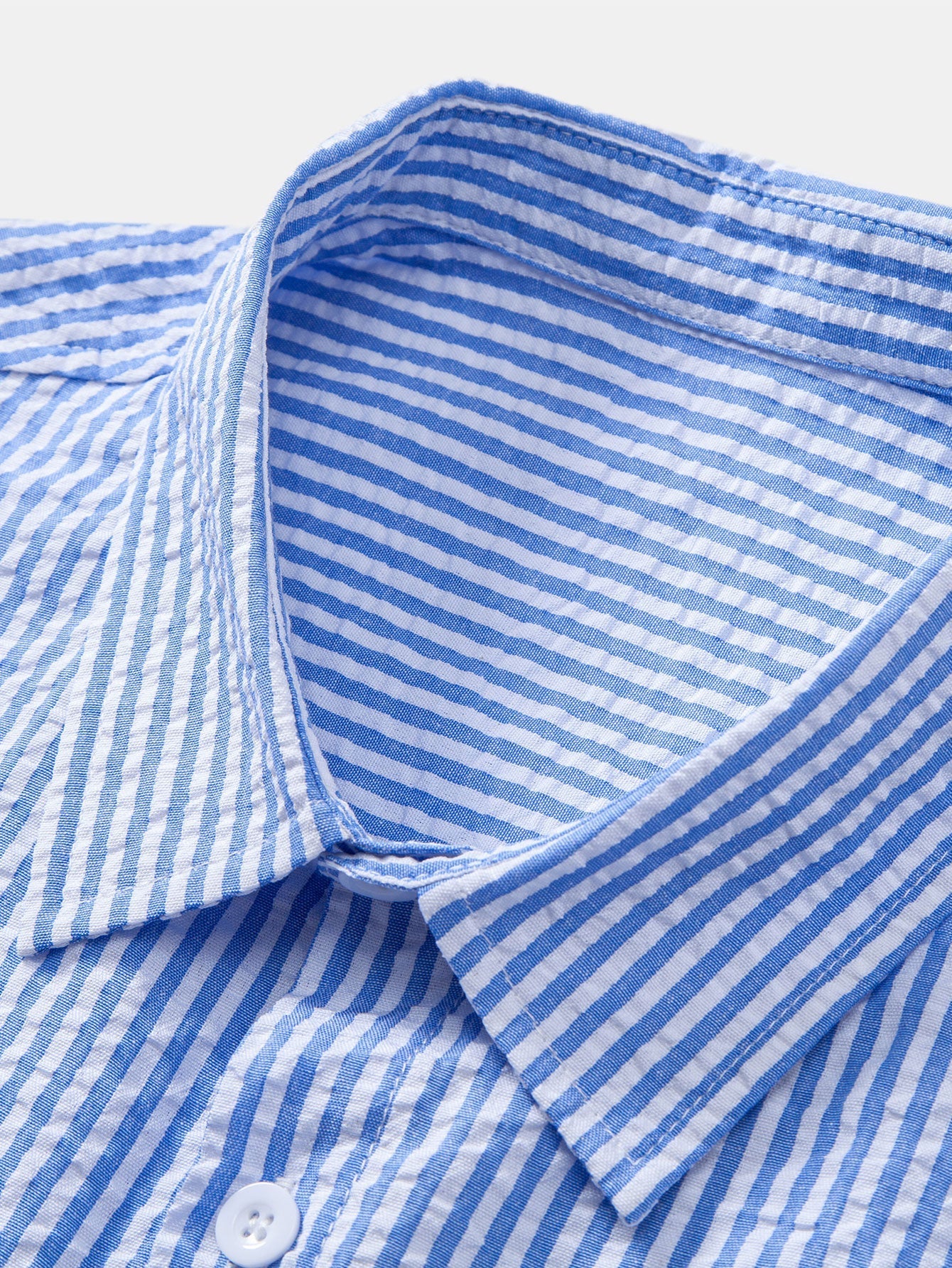 Chemise Rayée Seersucker avec Boutons et Pantalons en Lin à Jambe Droite